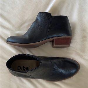 Black leather booties, 7.5 NWT